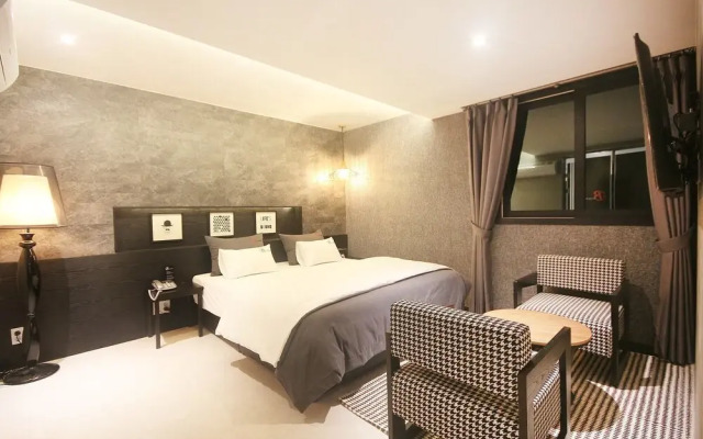 Yangsan Mulgeum Bliss Hotel