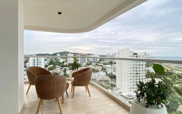 w Majestic Loft w Ocean View in Crespo