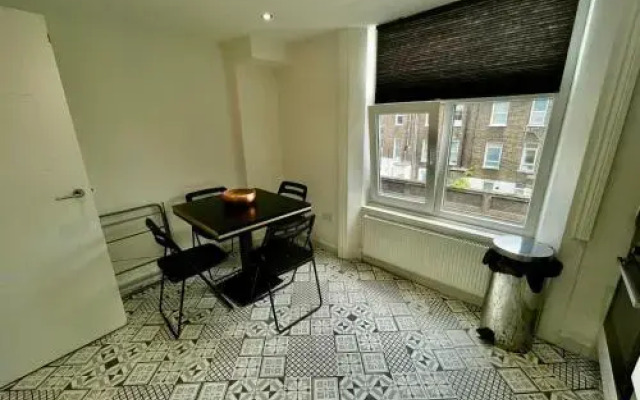Cromwell Apartments