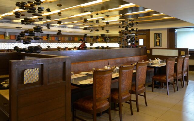 OYO 897 Hotel Surabhi Elite