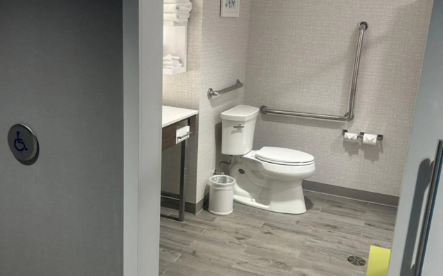 Hampton Inn by Hilton Kingston