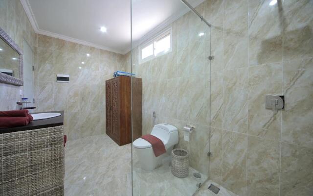 Meno Mojo Beach Resort