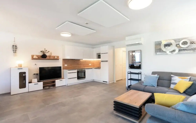 Marina Apartment Ammonite