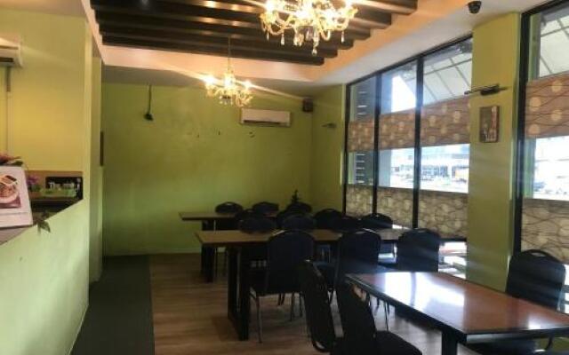 Sarikei Garden Hotel