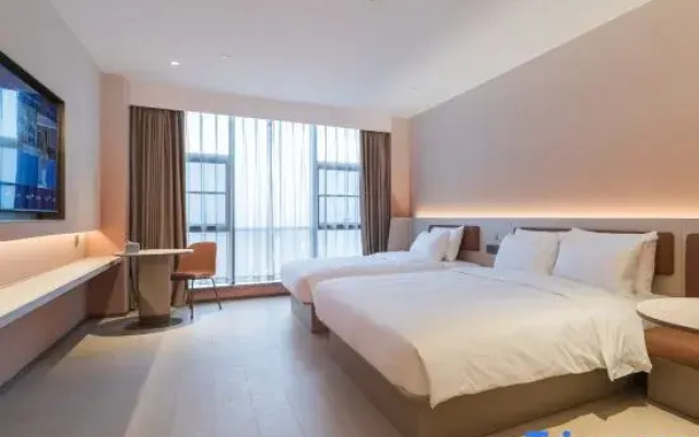 HanTing Hotel (Zhuzhou Vocational Education City CRRC)