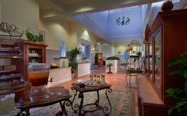 Disney's Saratoga Springs Resort & Spa 