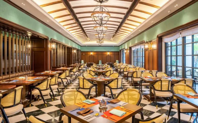 Hotel Indigo Heilong Lake by IHG