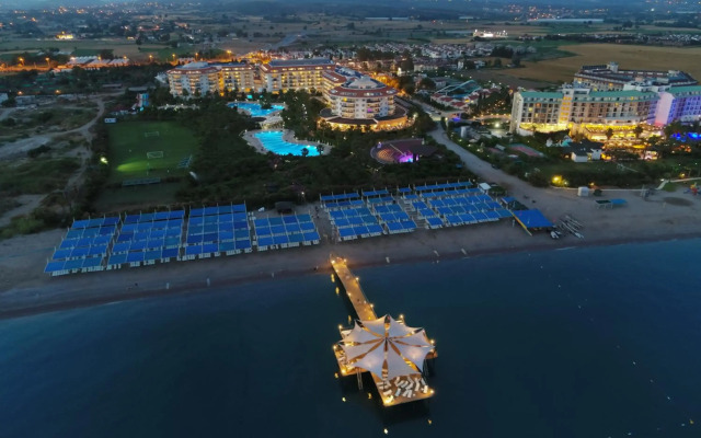 Seaden Sea World Resort & Spa
