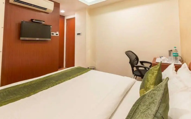 Treebo Saravana Boutique Inn