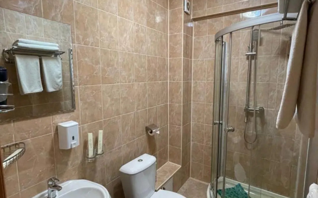 Shanyrak Hotel