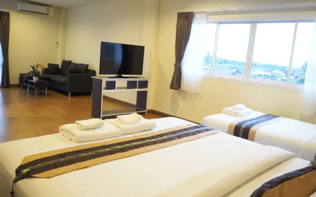 Suksomboon Hotel