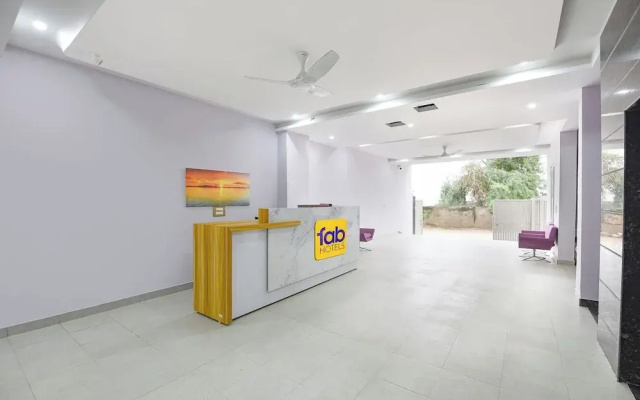 FabHotel AR Prime- Nr. Emaar Palm Heights Gurgaon