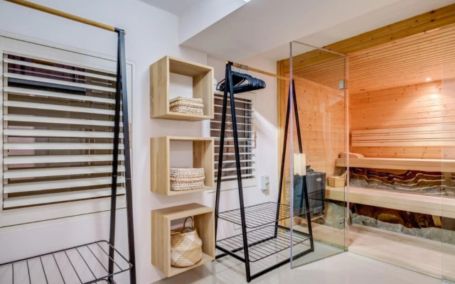 Belle View Villa in Green Point