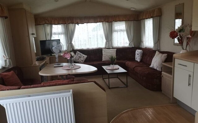Lovely 3-bed Caravan in Skegness