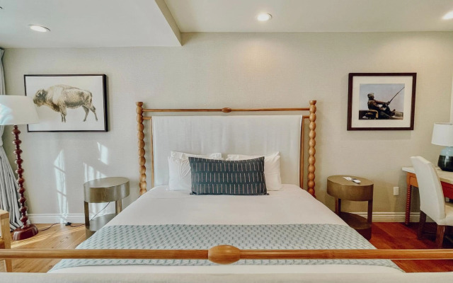 Zane Grey Pueblo Hotel