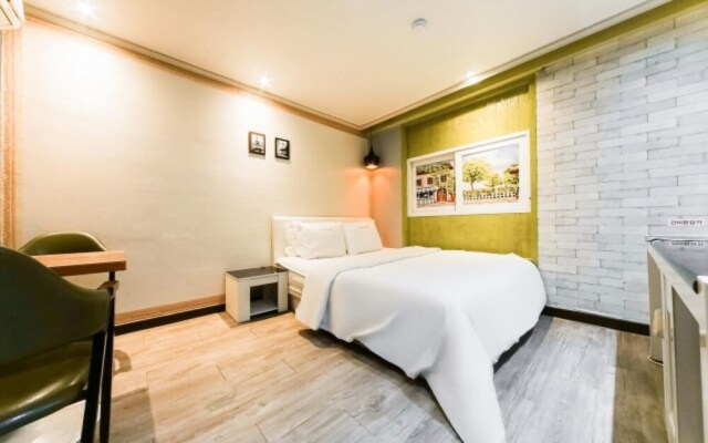 Changwon Yongho-dong Cafe