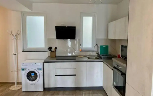 Sliema, Stylish 1 Bedroom Apartment with Parking.