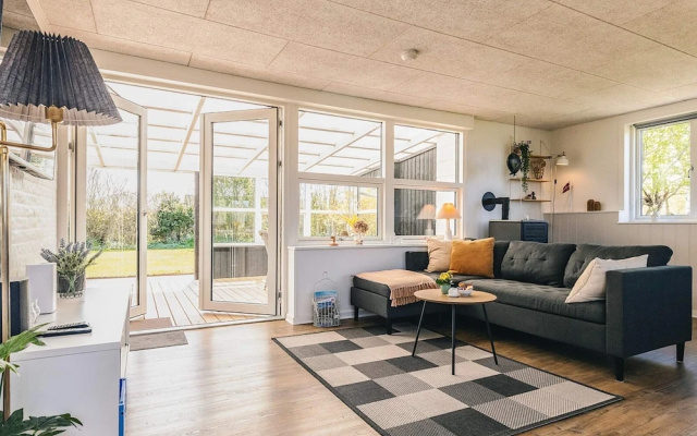 6 Person Holiday Home in Vinderup