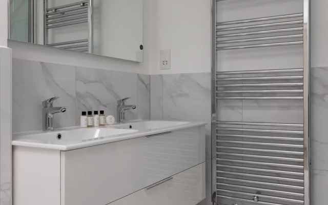 Winchester Street III by Onefinestay