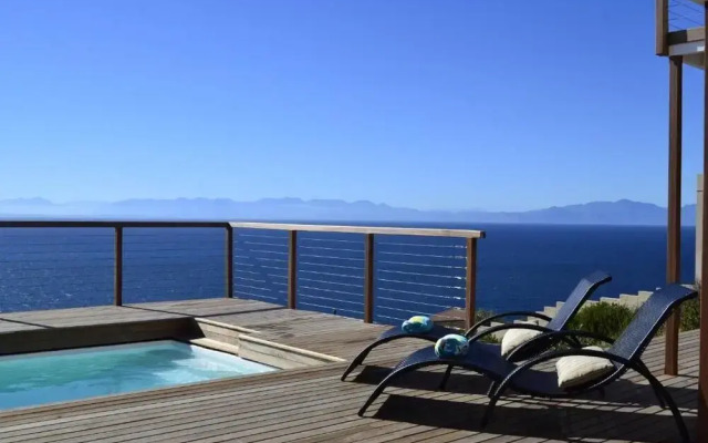 Oceans Drift Guest House - Adults Only