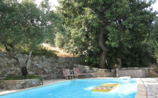 Luxurious Villa in Crete with Swimming Pool
