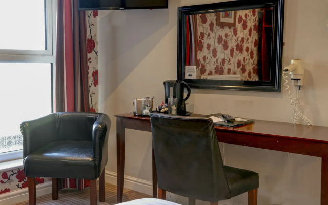The Hillcrest Hotel