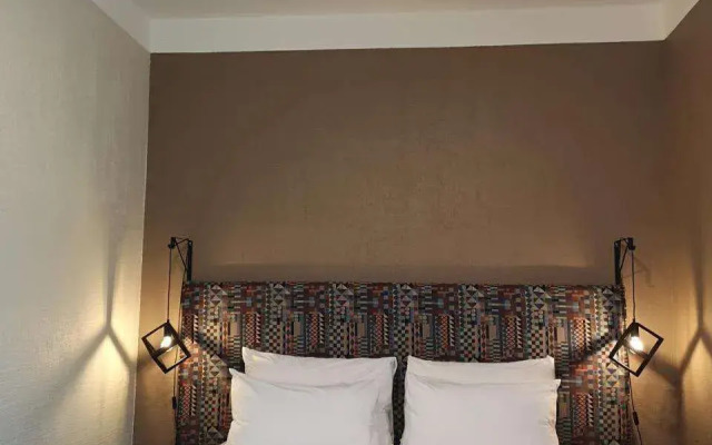 Zeit Hotel