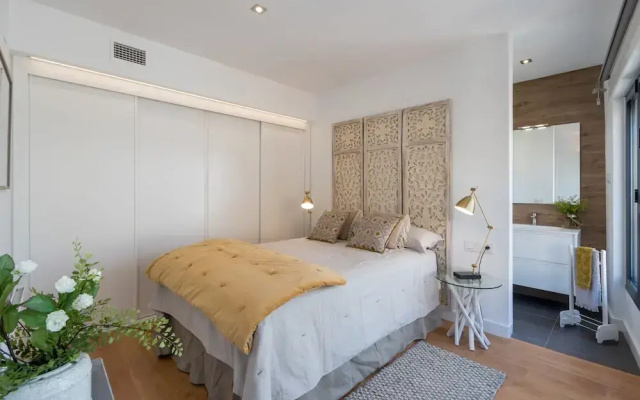Chezmoihomes Plaza Nueva Premium