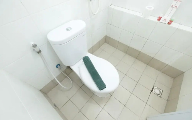 Extravaganza 2BR Bassura City Apartment
