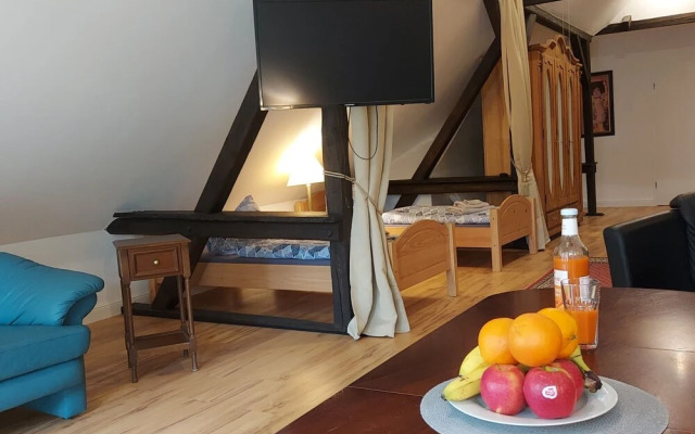 Lounge an der Kirche