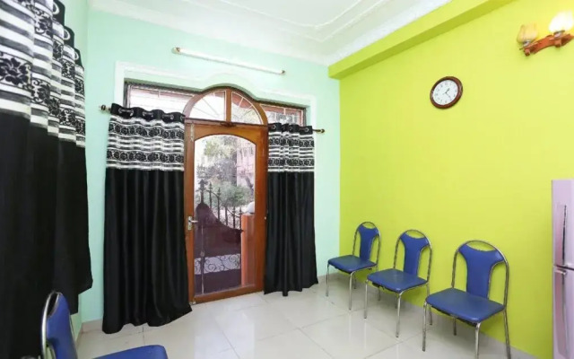 Sterling Guest House by OYO Rooms