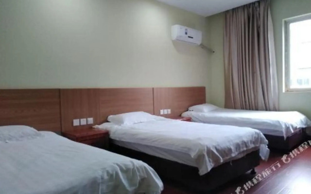 Mingyue Hotel