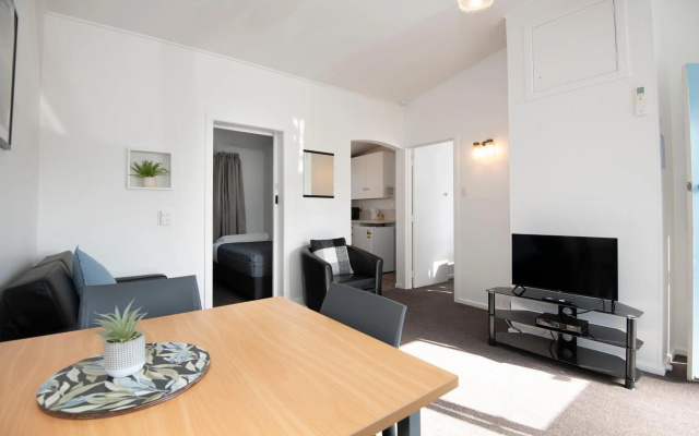 Spanish Lady Motel – Guest Rooms – Napier