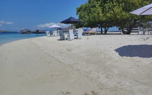Kanawa Beach Resort