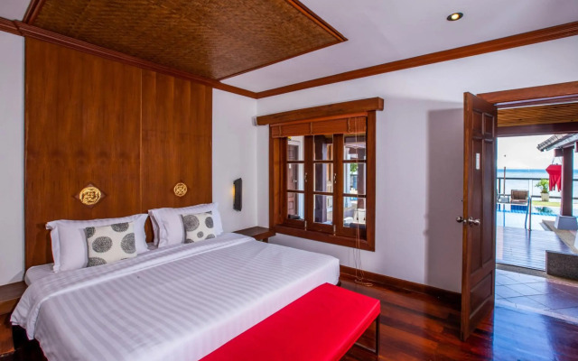 Pao Jin Poon Beach Front Villa