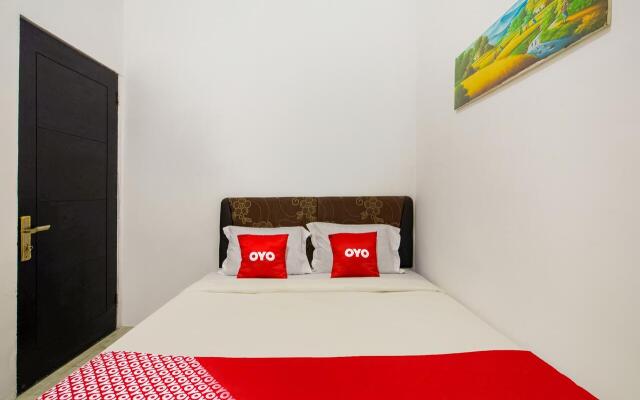 OYO 3508 Griya Aisyah Karah Syariah