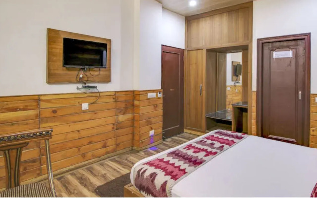 Hotel Divyansh By DLS Hotels