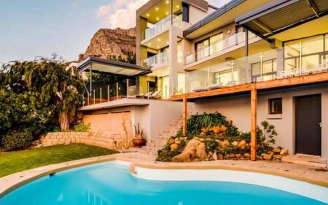 Perfect Family Holiday Villa in Camps Bay Spindrift