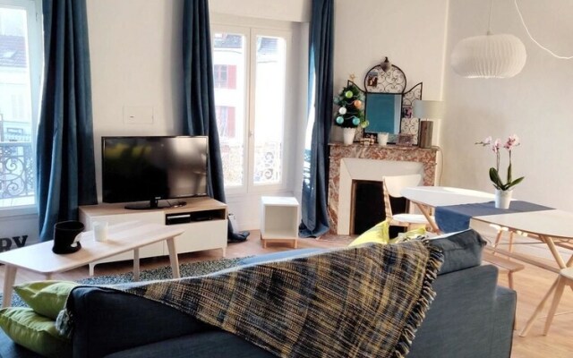 Apartment With in Crécy la chapelle With Wonderful City V