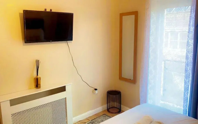 Remarkable 2-bed Apartment in London
