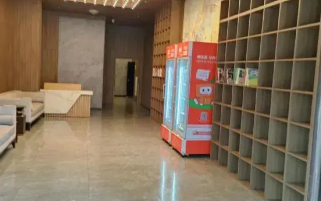 ZiBo zijiage hotel