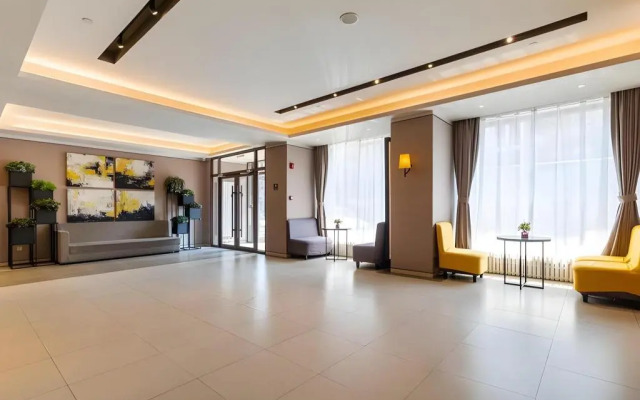 Home Inn Plus (Harbin Central Street)