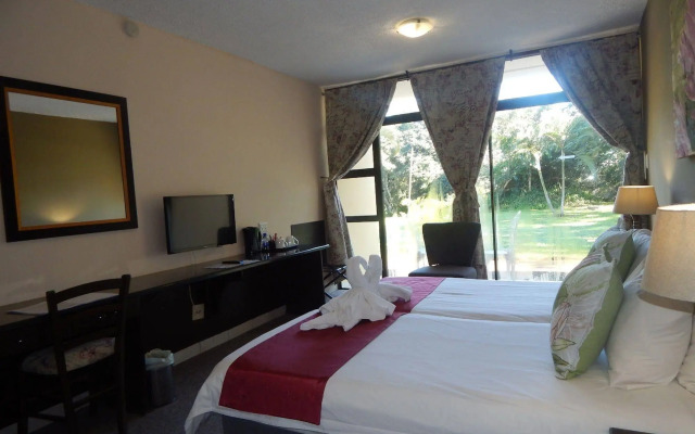 Elephant Lake Hotel