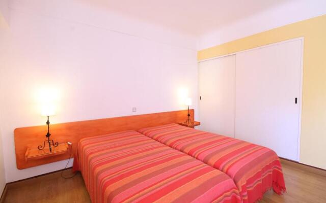 Sunny and Cozy Apartment, Lago Azul by Trip2Portugal