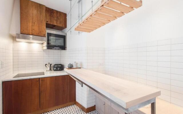 The Leicester Square Apartment