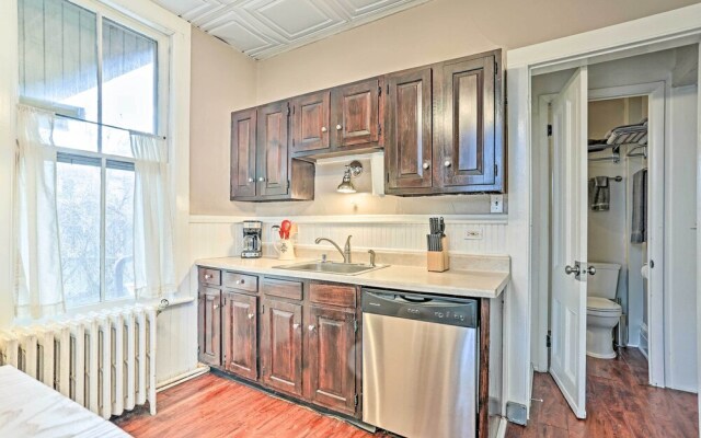 Centrally Located Apt in Victorian Mansion!