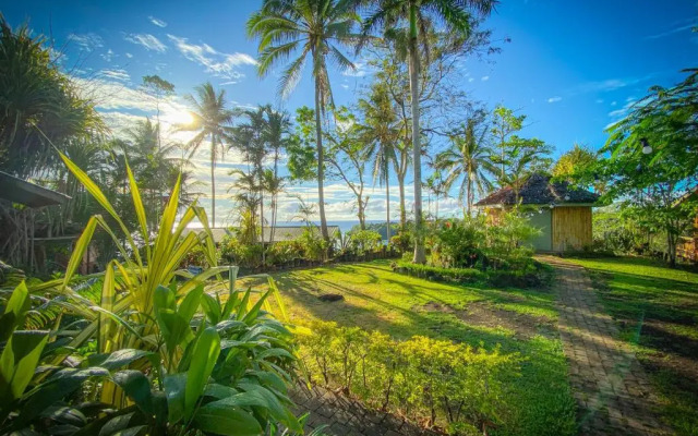 Tufi Resort