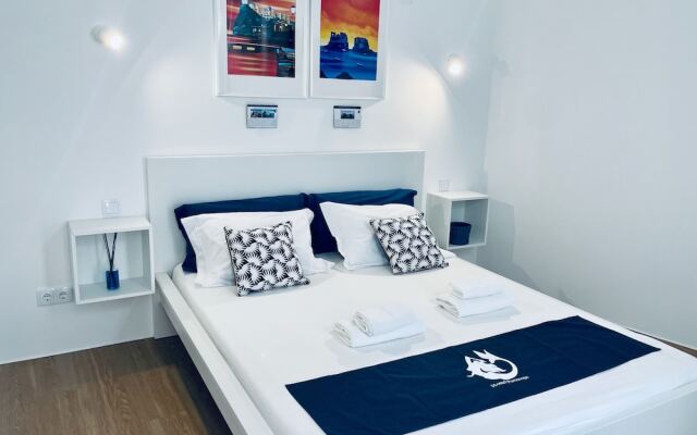 Partenope Hostel and Suites