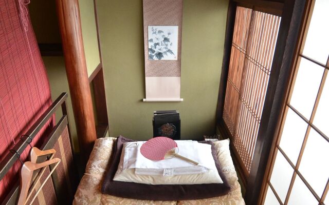Guest house Rakuza