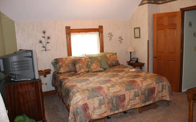 The Harney House Inn